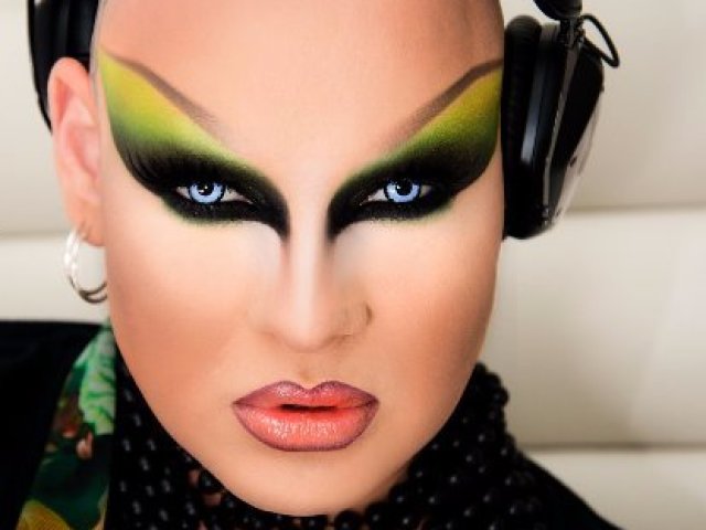 Nina Flowers