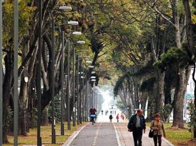 para um passeio pela cidade.