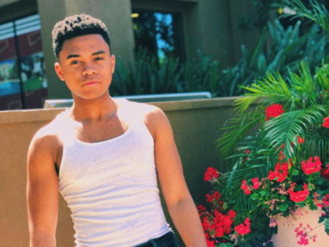 Chosen Jacobs (Mike Hanlon)