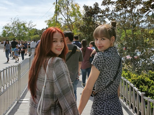 Lisa e Jisoo