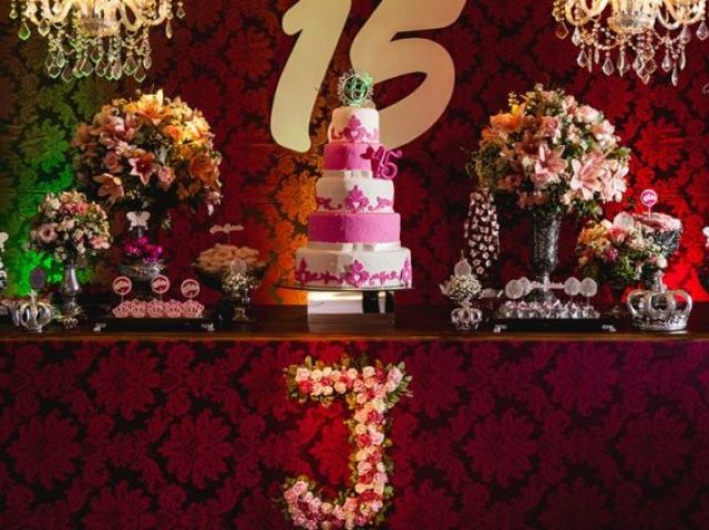 Veja como vai ser sua festa de 15 anos!
