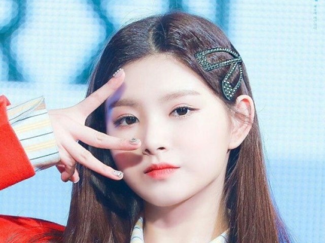 Visual e Center - Yiren
Face - Sihyeon