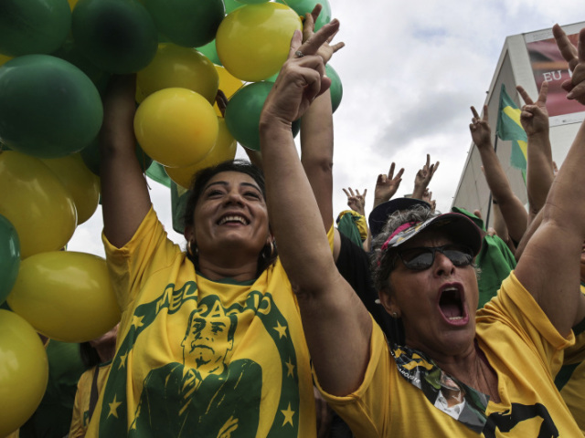 Manifestação pró-Bolsonaro