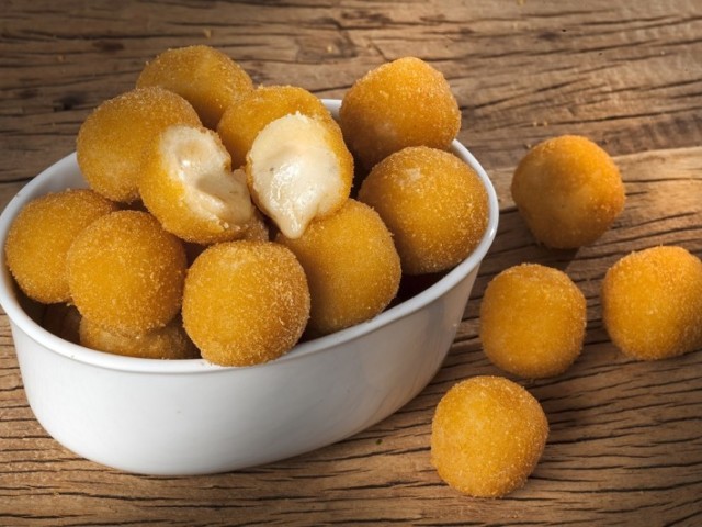 Bolinha de queijo