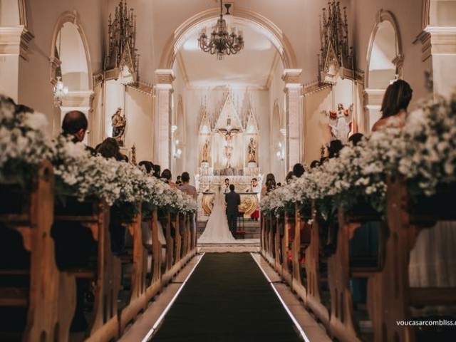 Casamento na igreja! Tradicional e romântico!