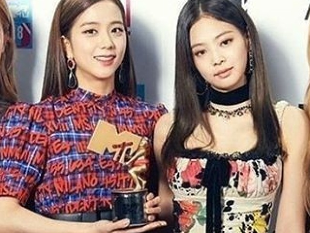 Jisoo e Jennie