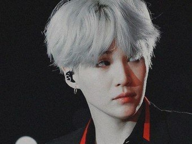 Suga (yoongi)