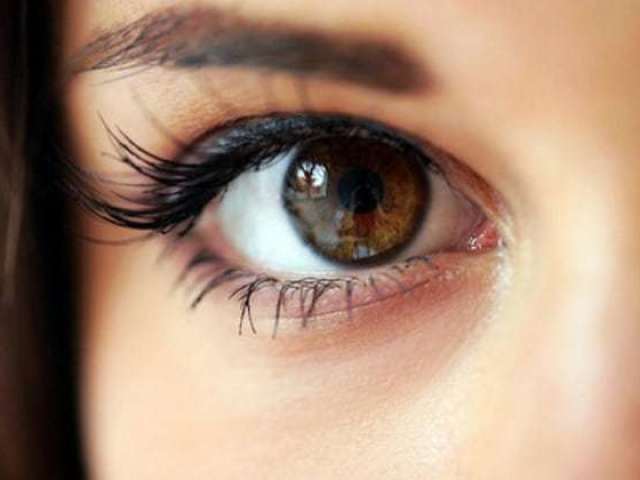 Olhos castanhos
