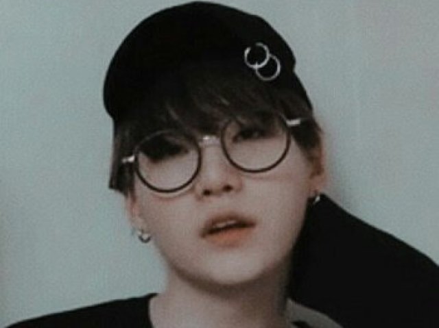 Yoongi ( Suga )