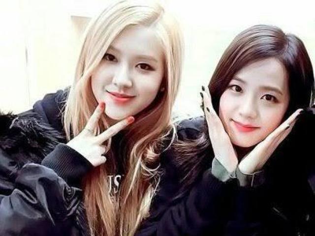 Jisoo e Rosé