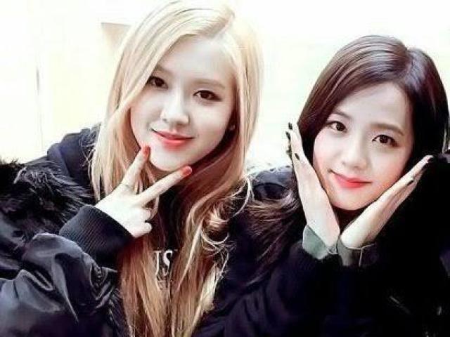 Jisoo e Rosé