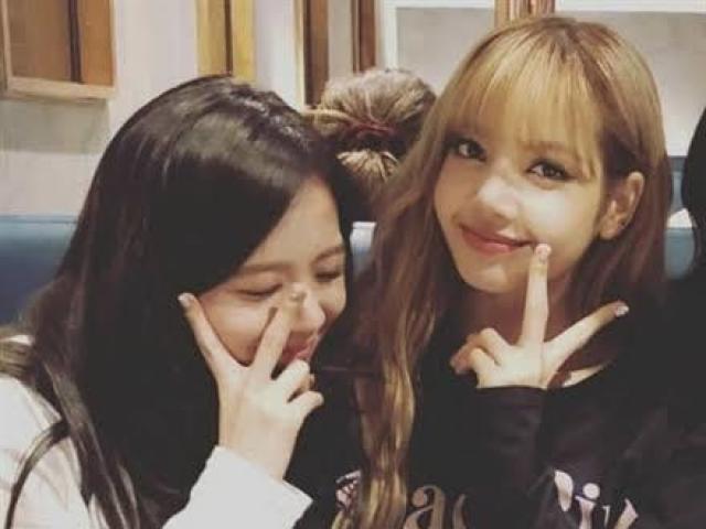 Jisoo e Lisa