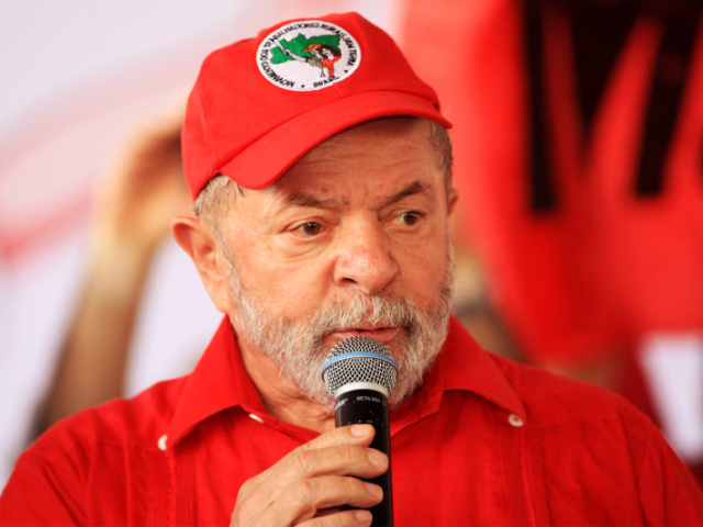 Lula pistola no MST