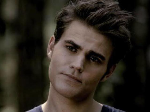 Parabéns seu namorado seria Stefan Salvator!