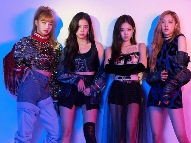 BLACKPINK IN YOUR AREA!