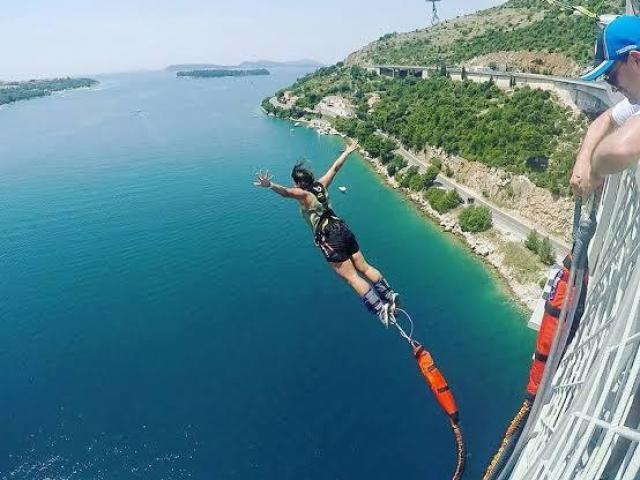 Bungee Jumping