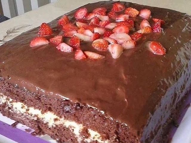 bolo de chocolate e prestigio