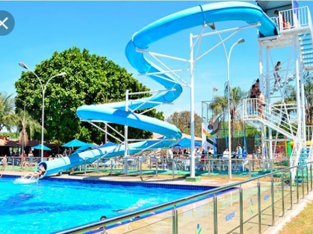 PARQUE AQUÁTICO