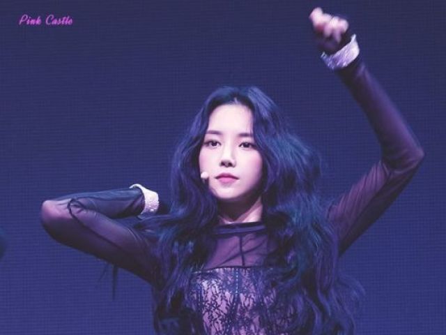 Son Naeun!
