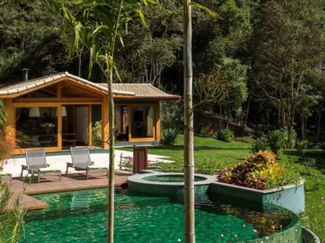 Irá morar em uma casa luxuosa no campo