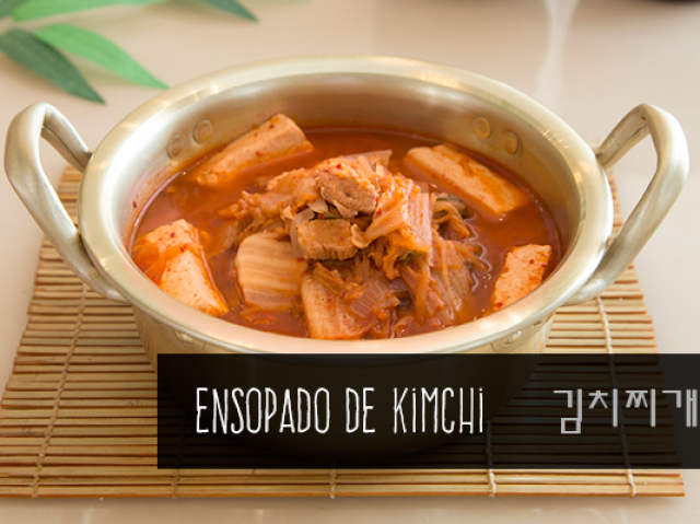 ensopado (kimchi jjigae)