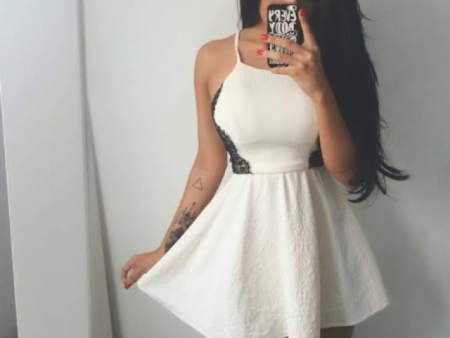 Apenas um vestido