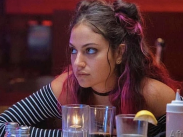 Molly Samuels