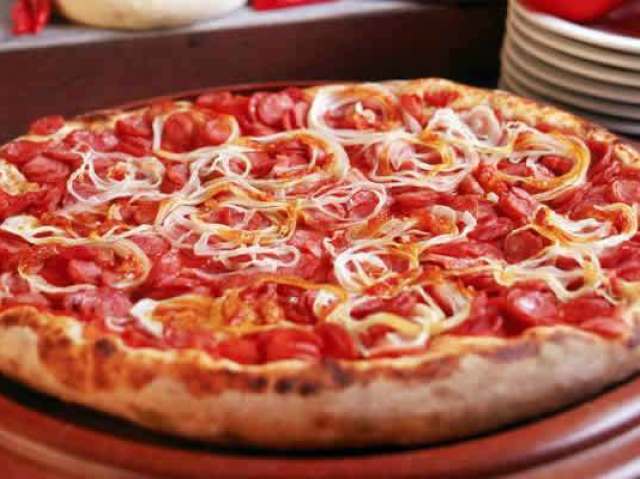 Pizza de Calabresa
