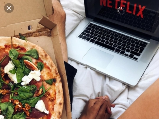 NETFLIX COM PIZZA