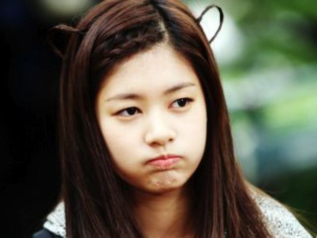 Oh Ha Ni
(Playful kiss)