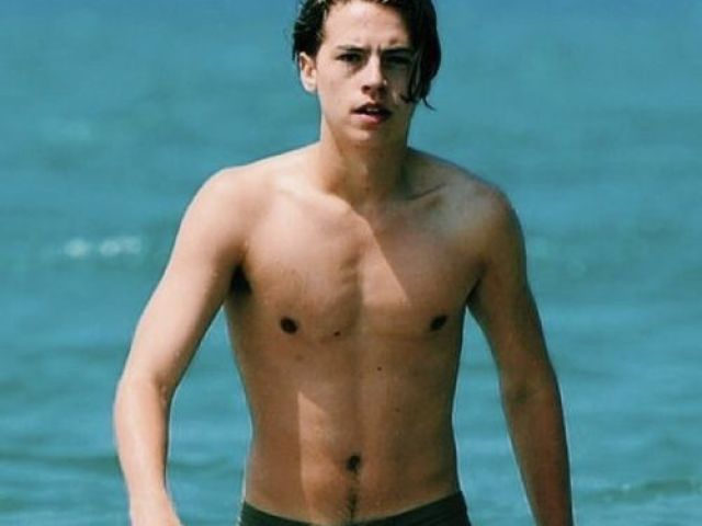 Você conhece o Cole Sprouse?