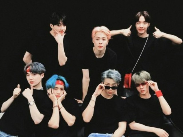 Parabéns Army!!! 💜💫