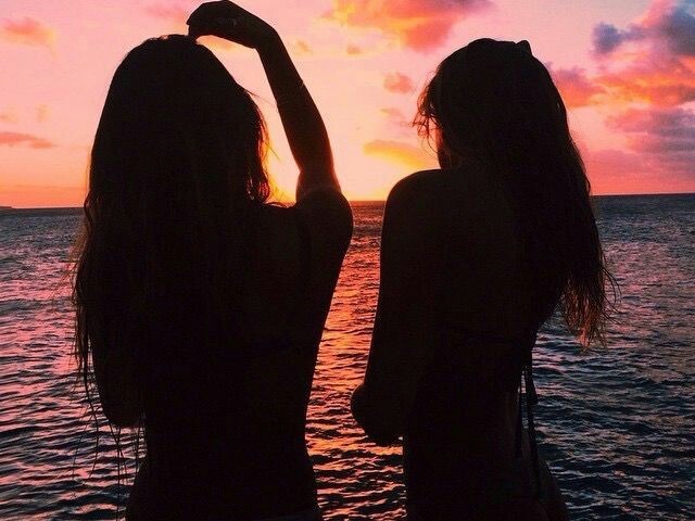 Um dia maravilhoso ao lado da sua melhor amiga!