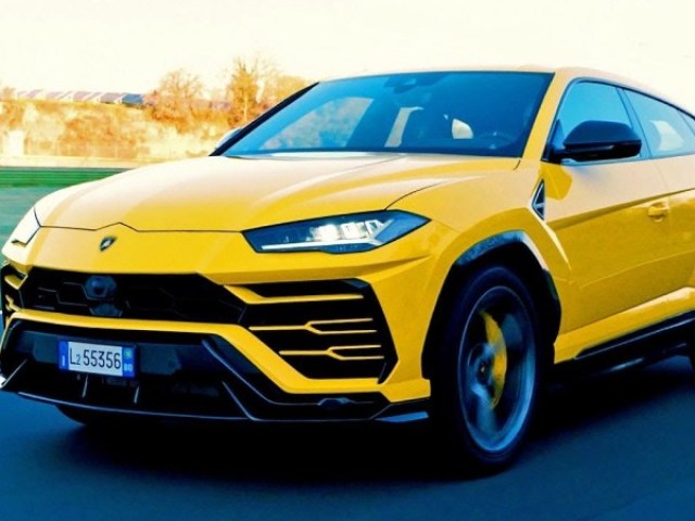 10. Lamborghini Urus