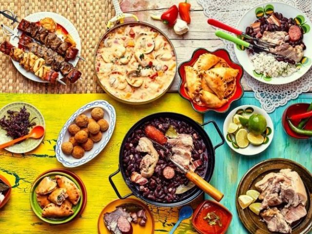 Qual comida brasileira te representa?