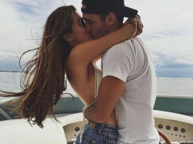 Um casal lindoooo!