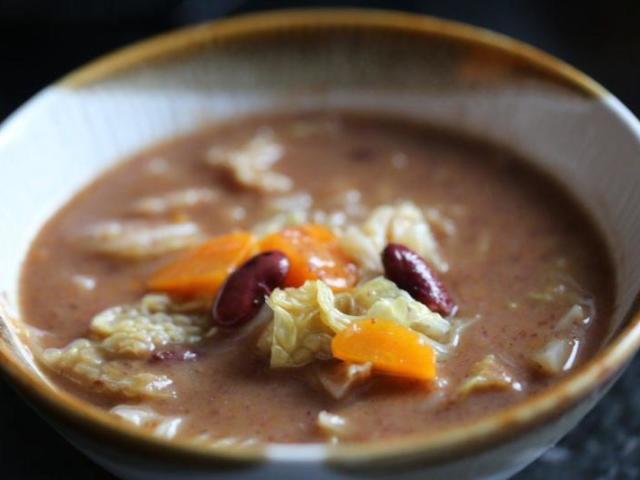 Sopa de feijão.