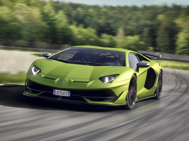 Lamborghini Aventador SVJ
>350 km/h | 2,8 segundos