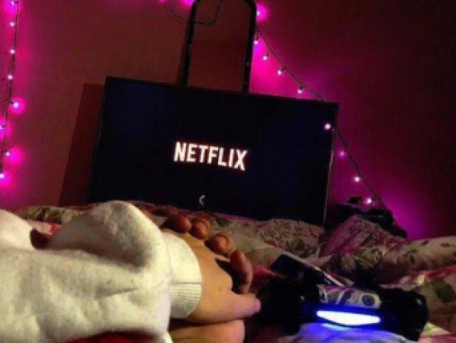 Ir para sua casa assistir Netflix