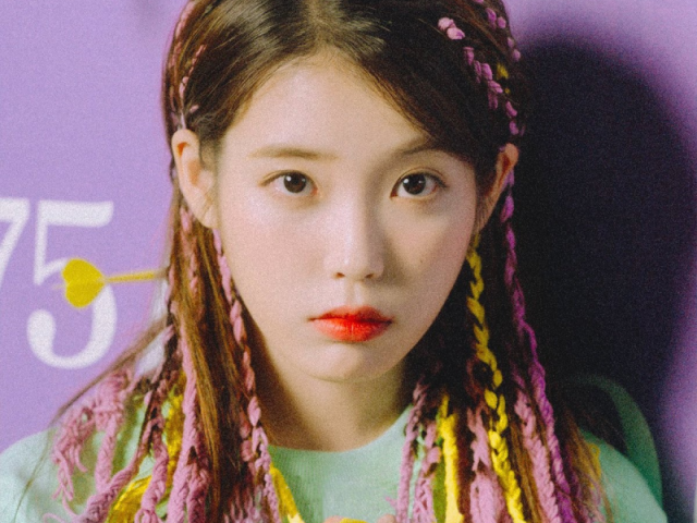 IU