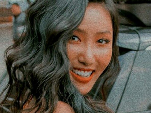 •Hwasa, Mamamoo•