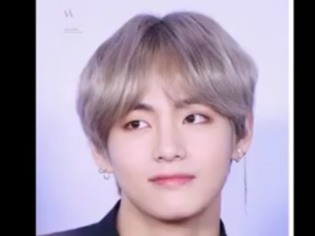 Ele é um garoto retardado e seu sorriso é encantador como taetae/ tae é seu utt-bias