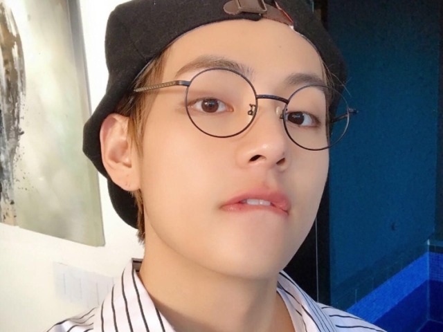 KIM TAE - HYUNG