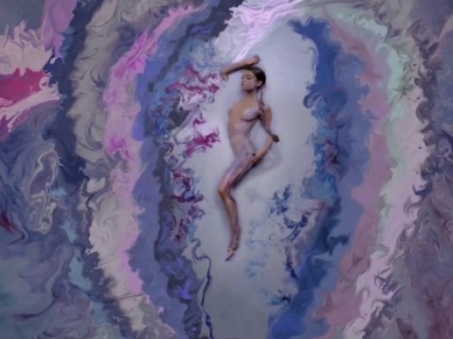 God is a woman!💜