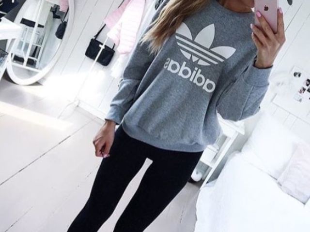 Adidas né amiga❤😂