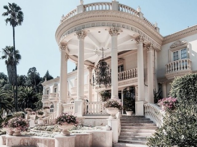 Mansão estilo Castelo