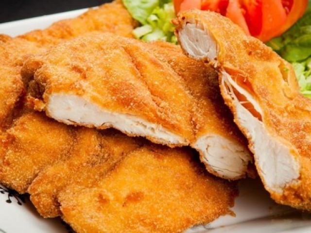 FRANGO A MILANESA