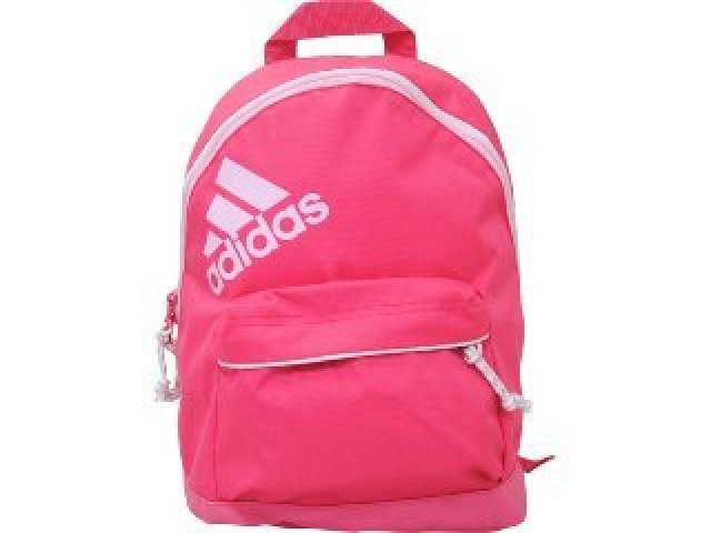 Perae, perae, perae. Nós não falamos da Adidas ainda. Lindaaaah