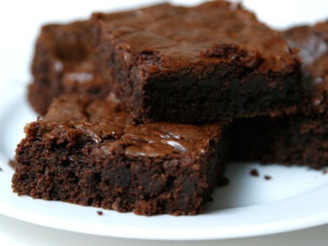 Um brownie caseiro que você vende na faculdade