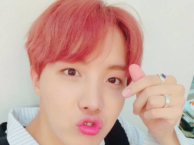 Hobi😍